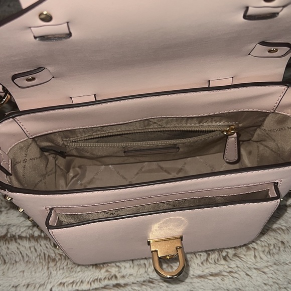 Michael Kors pink blush Manhattan handbag - Picture 4 of 6